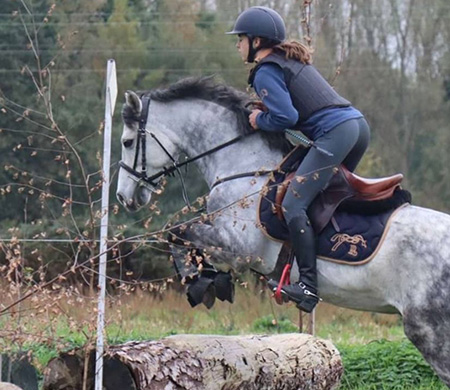 Passage de galops d'équitation près de Steenvoorde et Hazebrouck